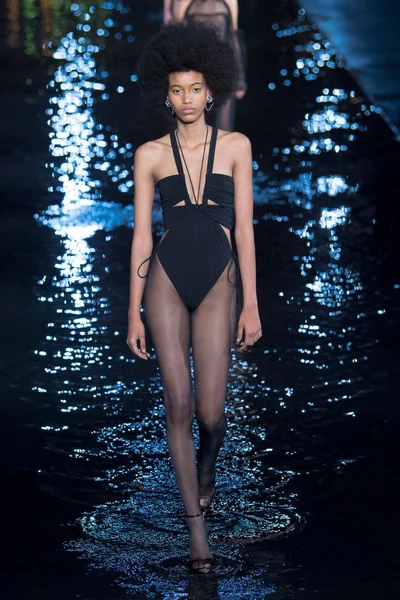 Look 73
